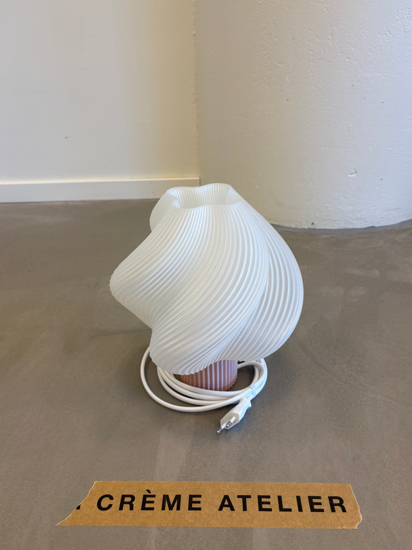 #79 Soft Serve Lamp Regular Wild strawberry - 30% off Archive